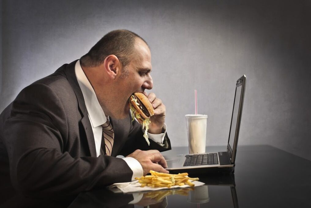 nezdrava hrana in sedeče delo kot vzroka za prostatitis in hemoroide